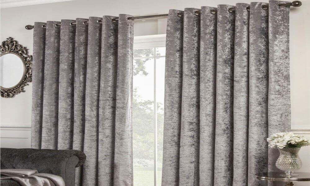 Treat Your Place with Velvet Curtains