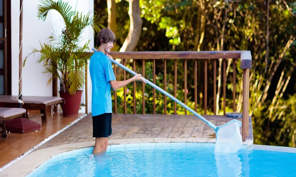 Essential Florida Pool Maintenance Guide for Homeowners