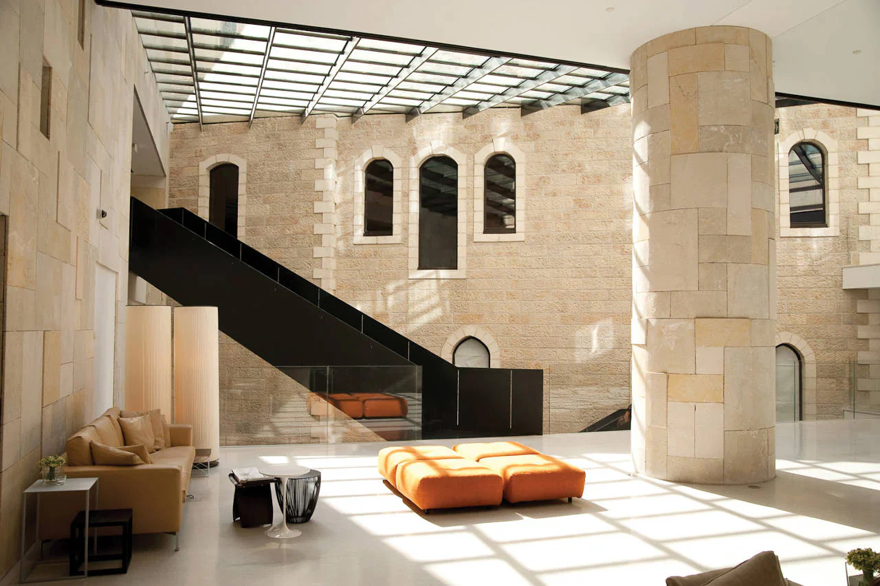St Maximin limestone brings timeless elegance into modern architecture